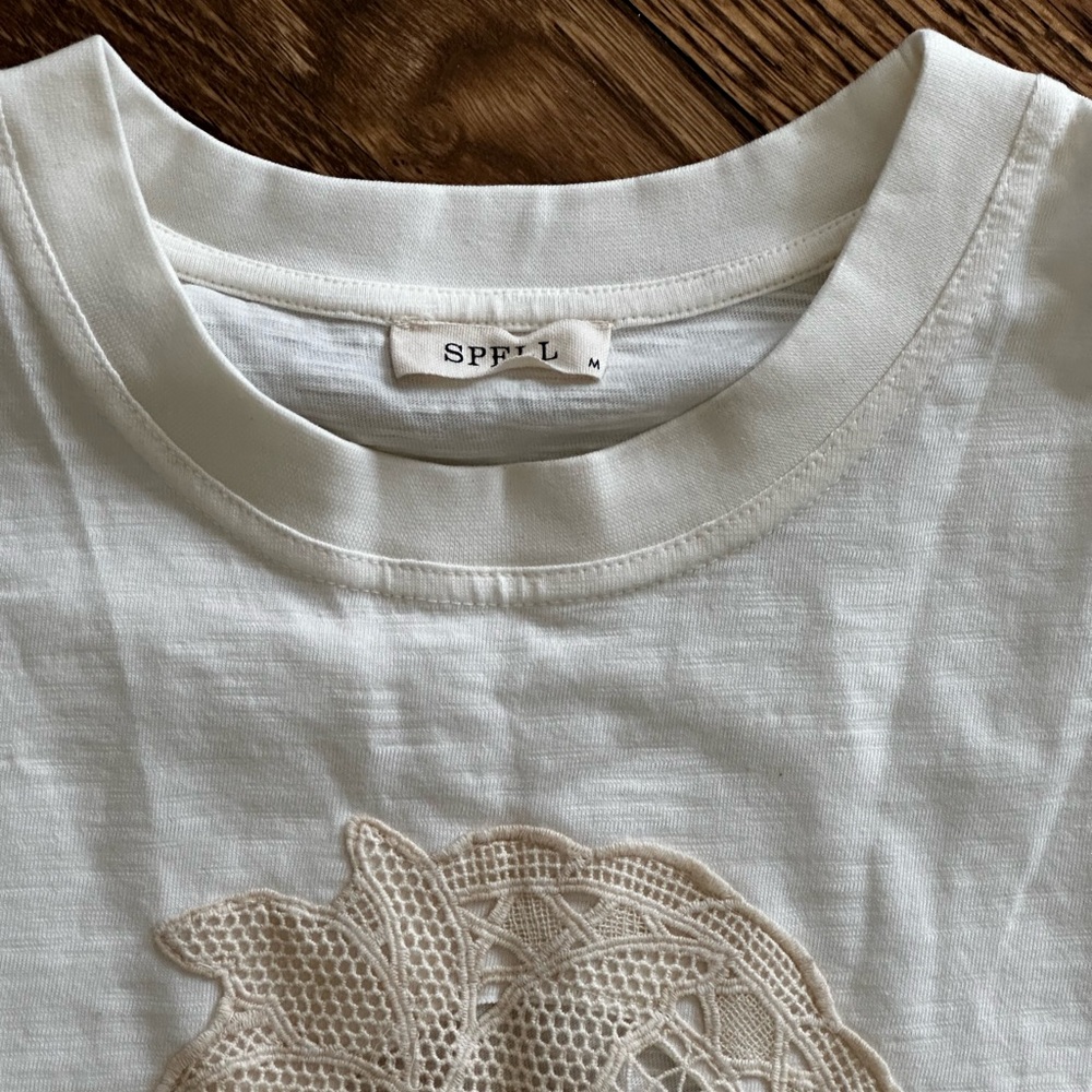 Spell The Mermaid Cove Appliqué Tee in White Sands - Picture 9 of 10